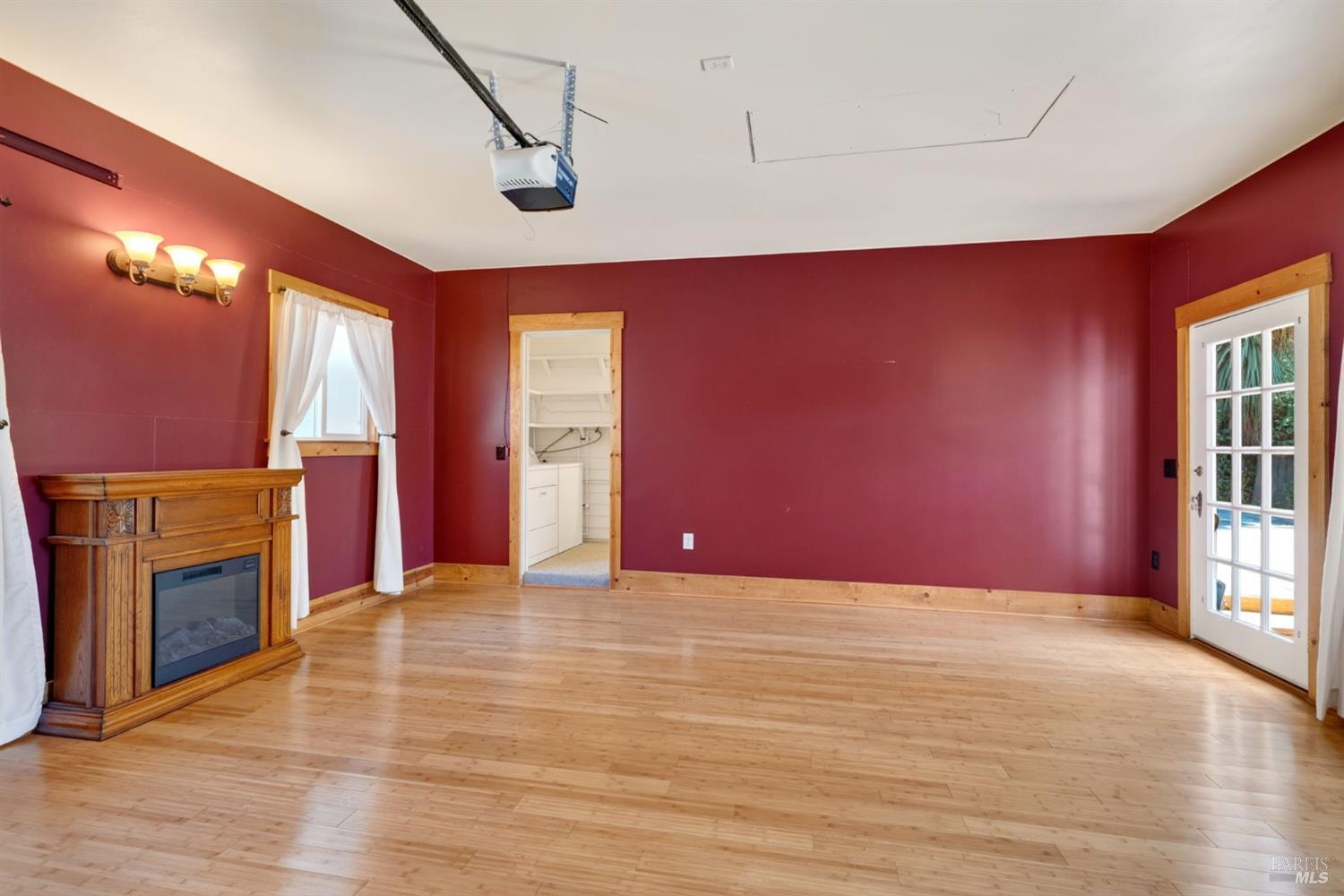 476 Sonoma Avenue Santa Rosa CA 95401