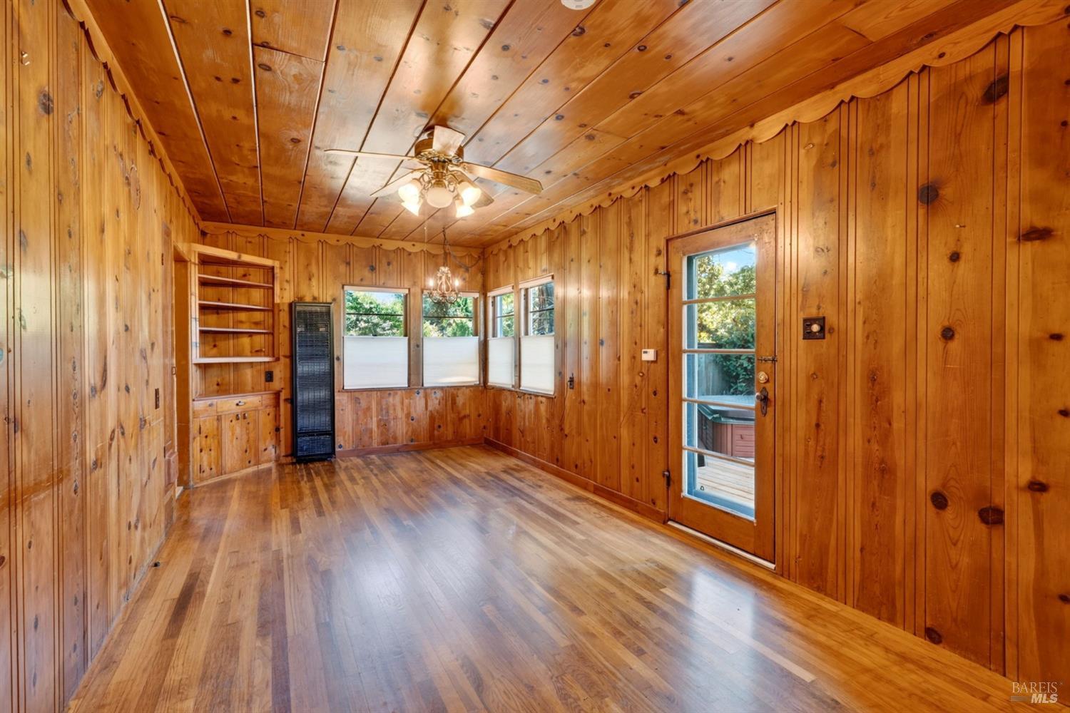 476 Sonoma Avenue Santa Rosa CA 95401