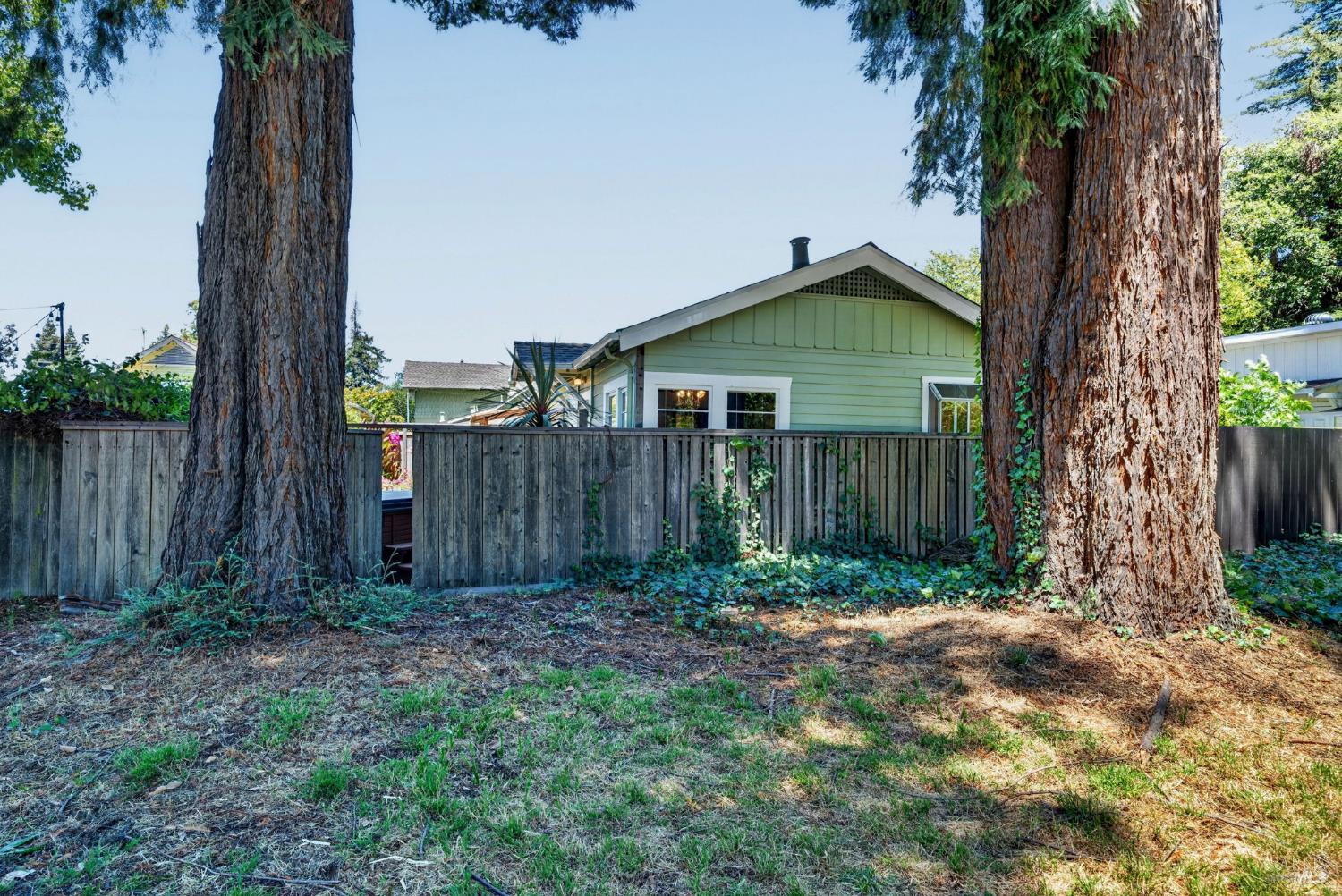 476 Sonoma Avenue Santa Rosa CA 95401