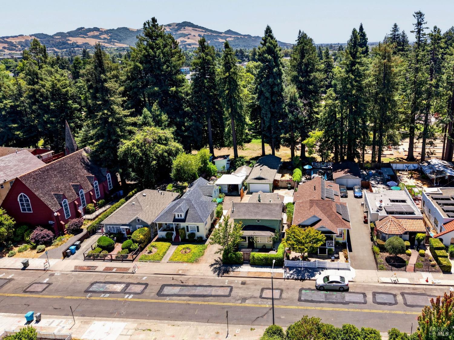 476 Sonoma Avenue Santa Rosa CA 95401
