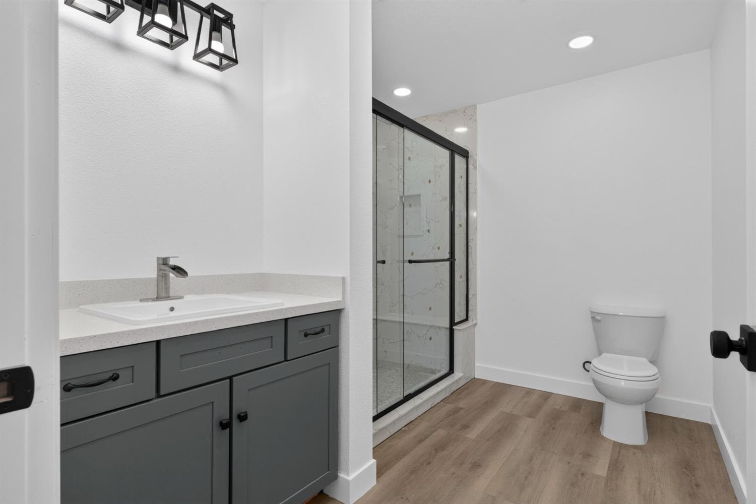 423-427 E Lodi Avenue Lodi CA 95240