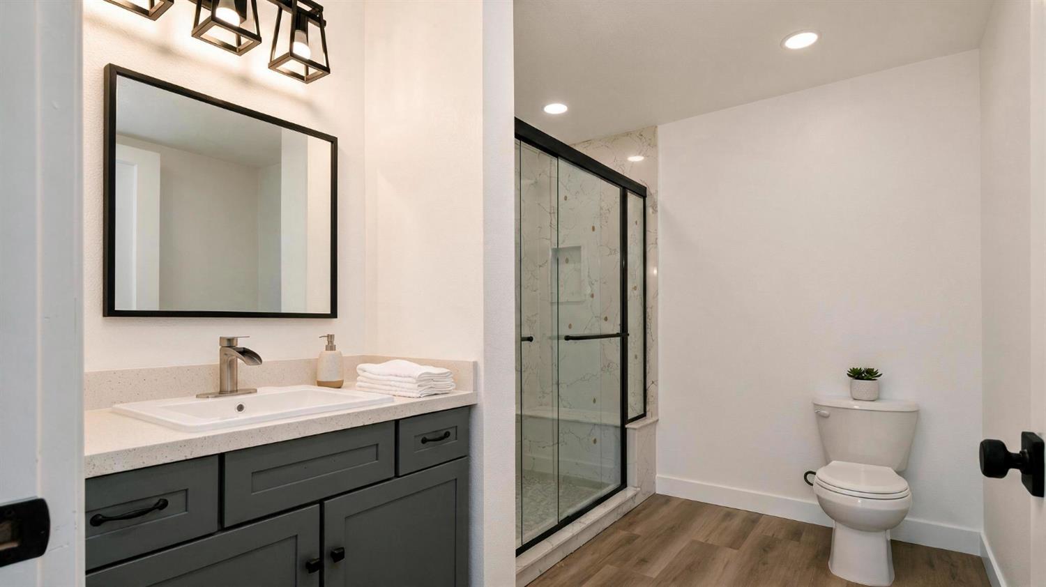 423-427 E Lodi Avenue Lodi CA 95240
