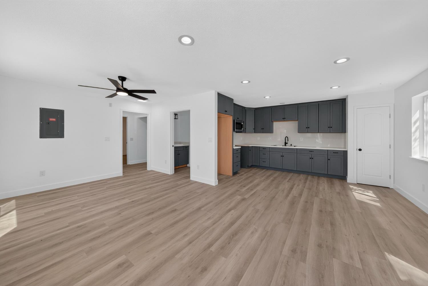 423-427 E Lodi Avenue Lodi CA 95240
