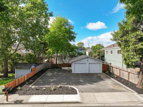 8690 Old Redwood Highway Windsor CA 95492