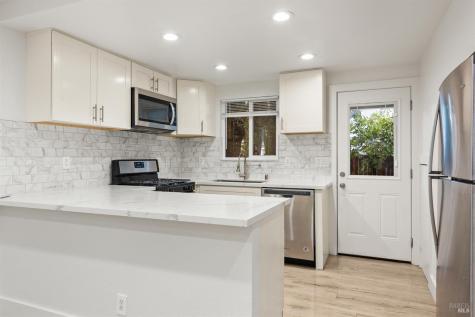 8690 Old Redwood Highway Windsor CA 95492