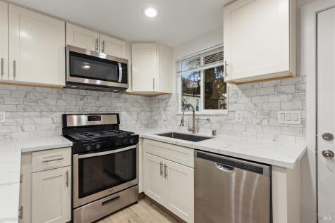 8690 Old Redwood Highway Windsor CA 95492