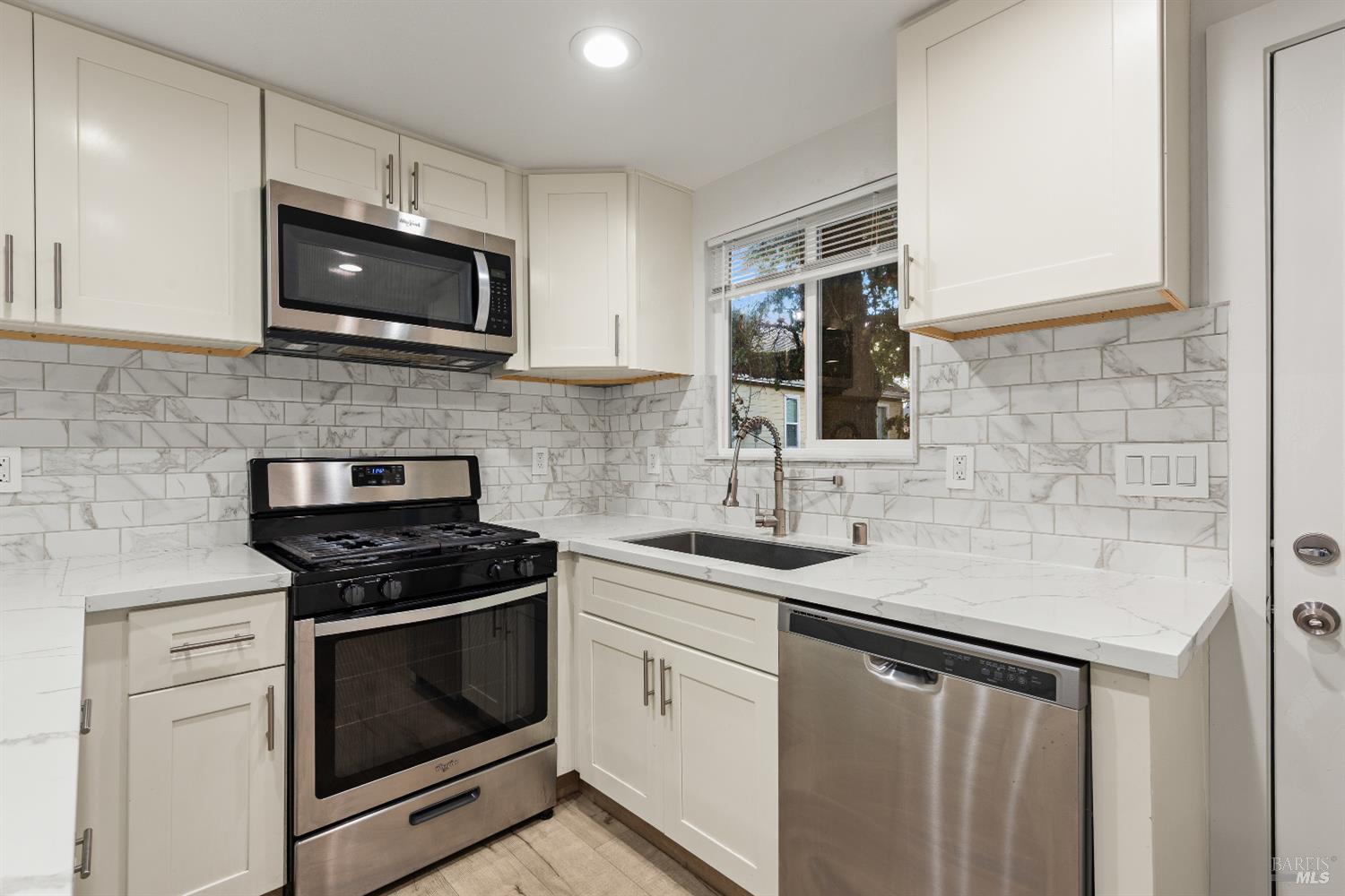 8690 Old Redwood Highway Windsor CA 95492