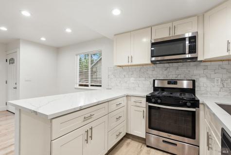 8690 Old Redwood Highway Windsor CA 95492