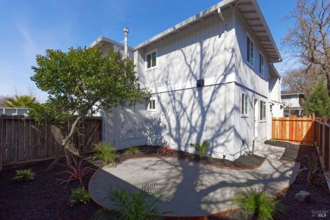 8690 Old Redwood Highway Windsor CA 95492