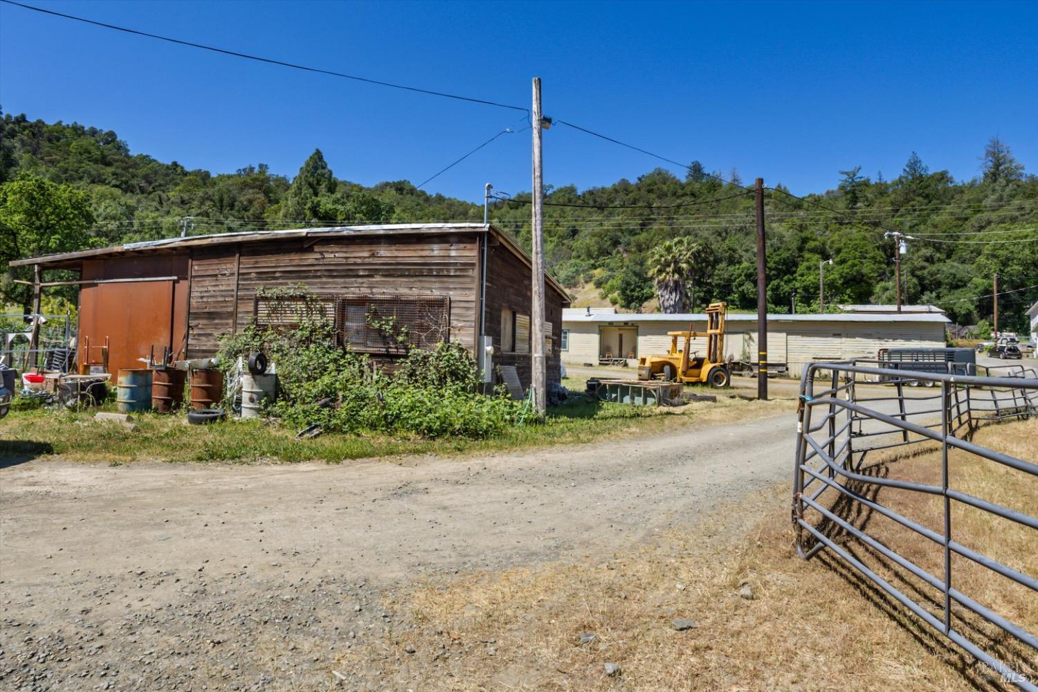 31211 NE Highway 128 Highway Cloverdale CA 95425