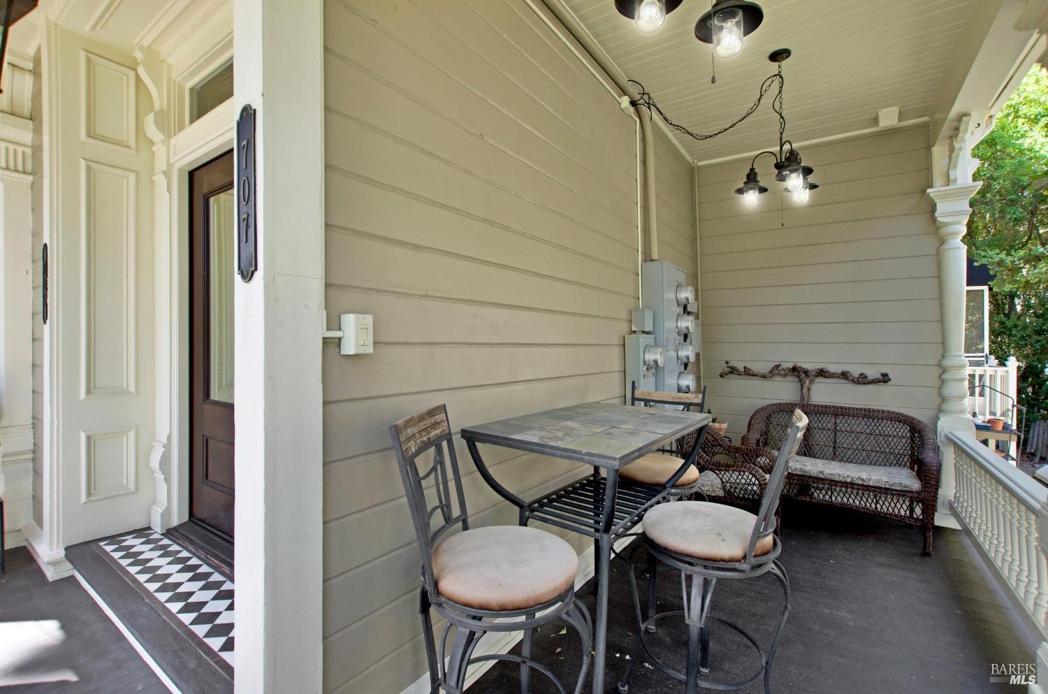 705 Seminary Street Napa CA 94559