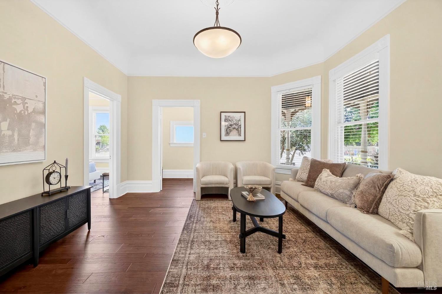 531-531 1/2 E Washington Street Petaluma CA 94952