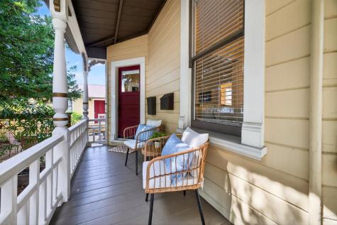 531-531 1/2 E Washington Street Petaluma CA 94952