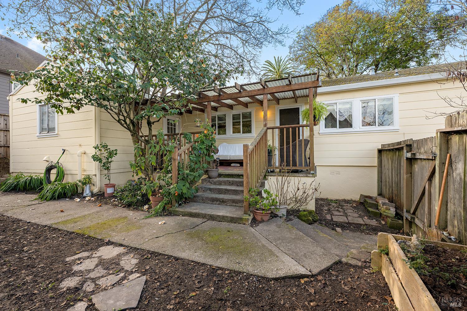 375 Florence Avenue Sebastopol CA 95472