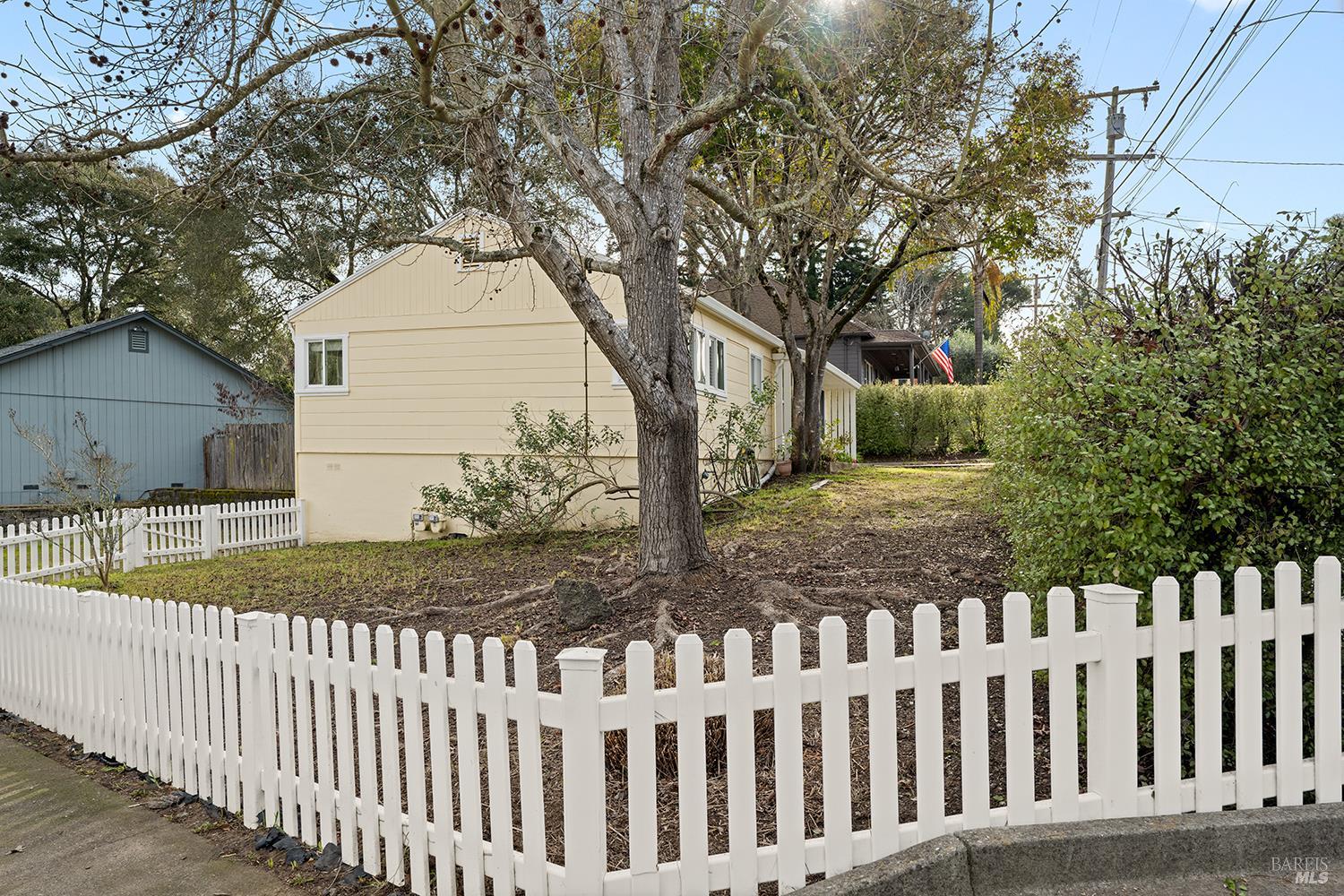 375 Florence Avenue Sebastopol CA 95472