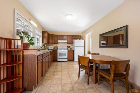 375 Florence Avenue Sebastopol CA 95472