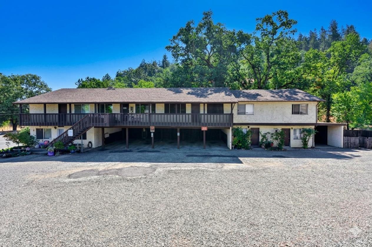 2100 S Dora Street Ukiah CA 95482