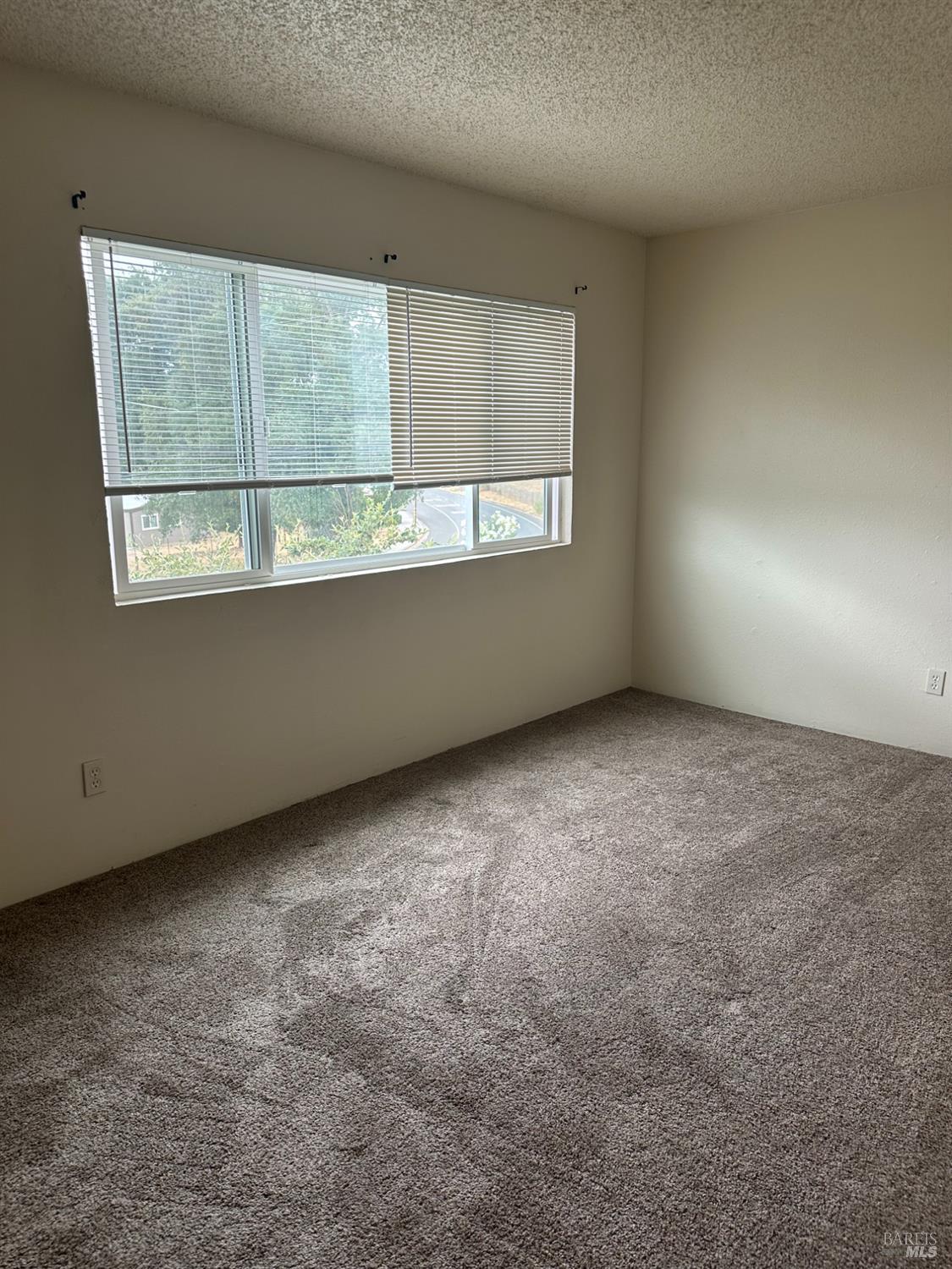 2100 S Dora Street Ukiah CA 95482