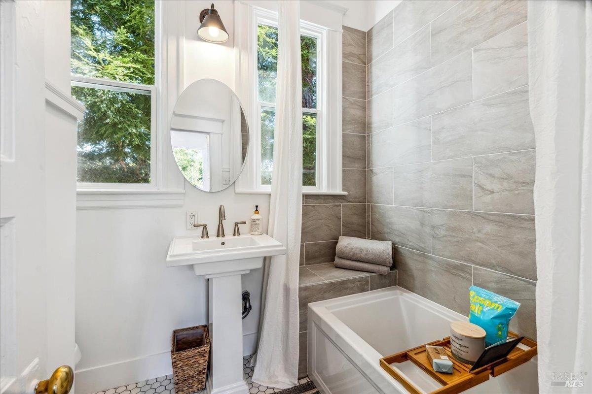 2 Willow Avenue Fairfax CA 94930