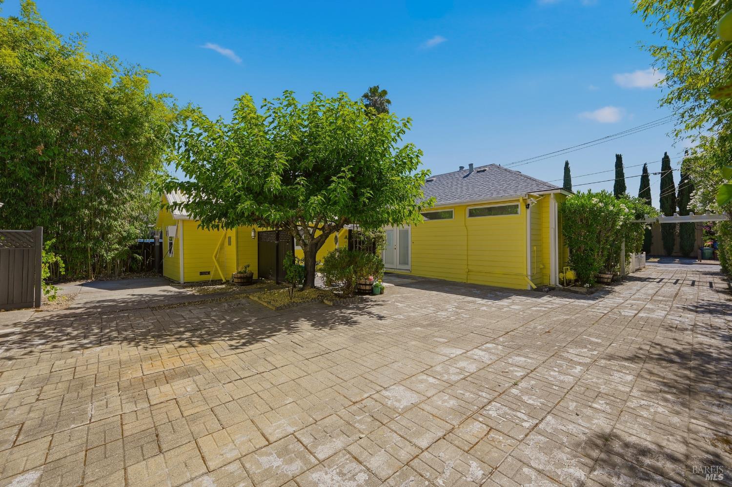 1435 2nd Street Calistoga CA 94515