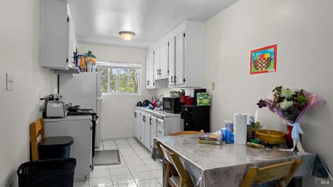 980 Sunset Avenue Santa Rosa CA 95407