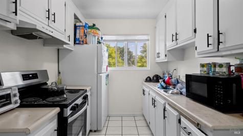 980 Sunset Avenue Santa Rosa CA 95407