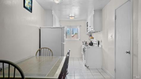 980 Sunset Avenue Santa Rosa CA 95407