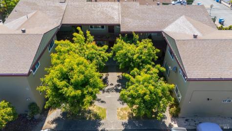 980 Sunset Avenue Santa Rosa CA 95407