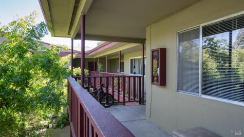 980 Sunset Avenue Santa Rosa CA 95407