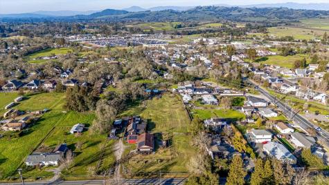 985 Gumview Road Windsor CA 95492