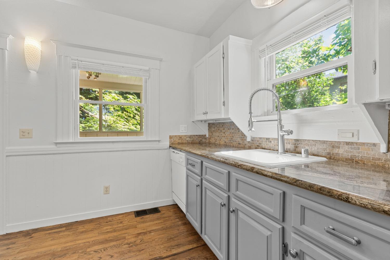 605-607 T Street Sacramento CA 95811