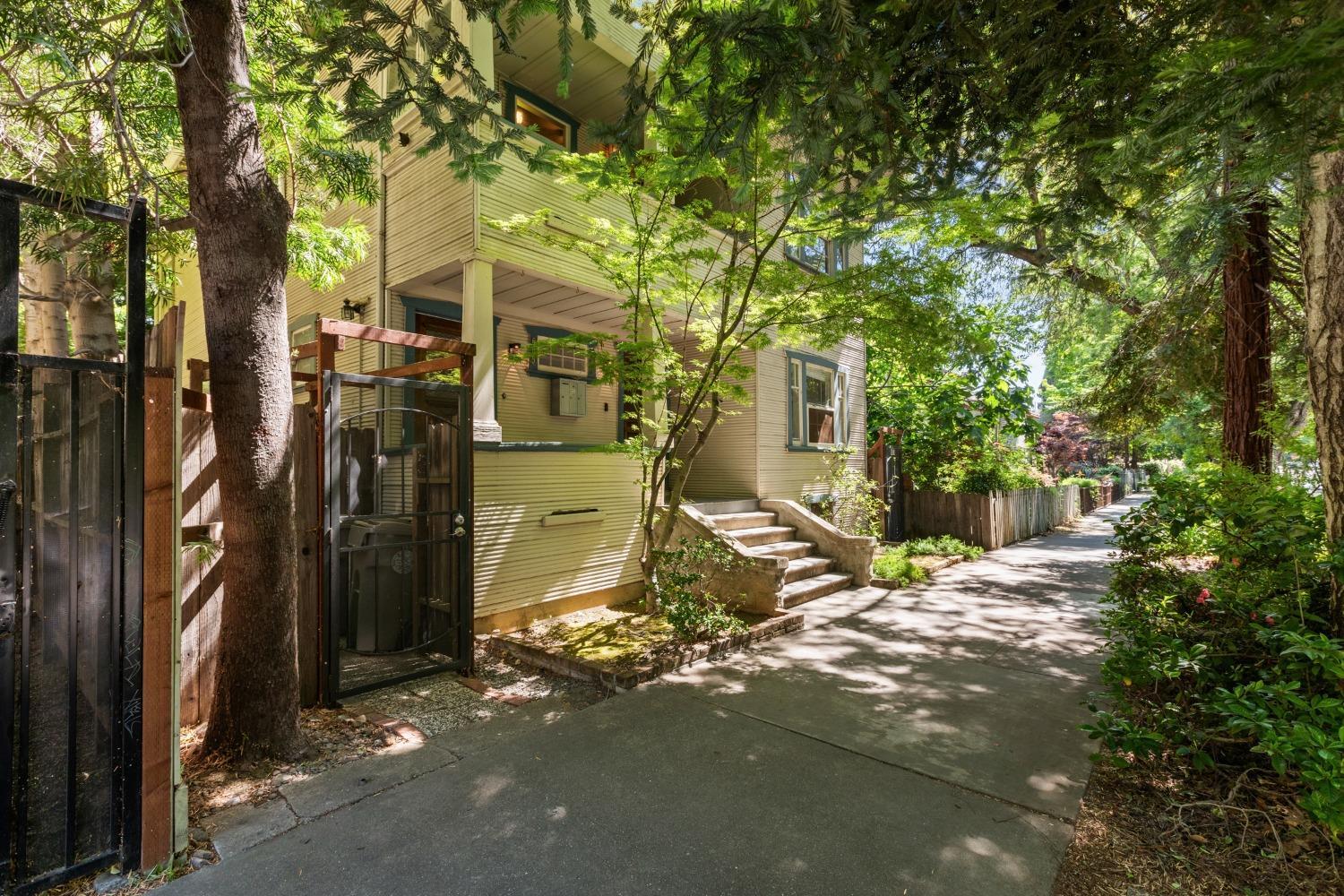 605-607 T Street Sacramento CA 95811