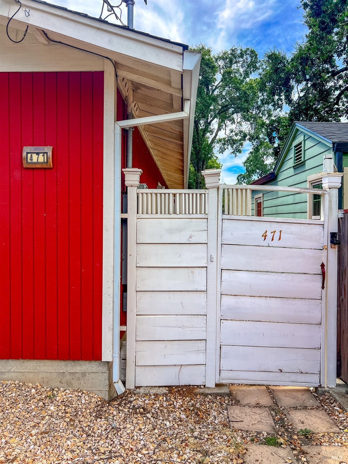 469-471 Newton Way Angwin CA 95408