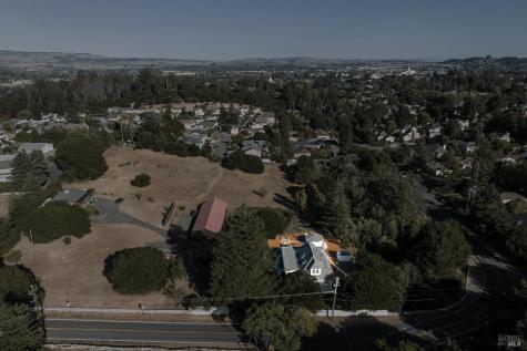 1375 Gossage Avenue Petaluma CA 94952