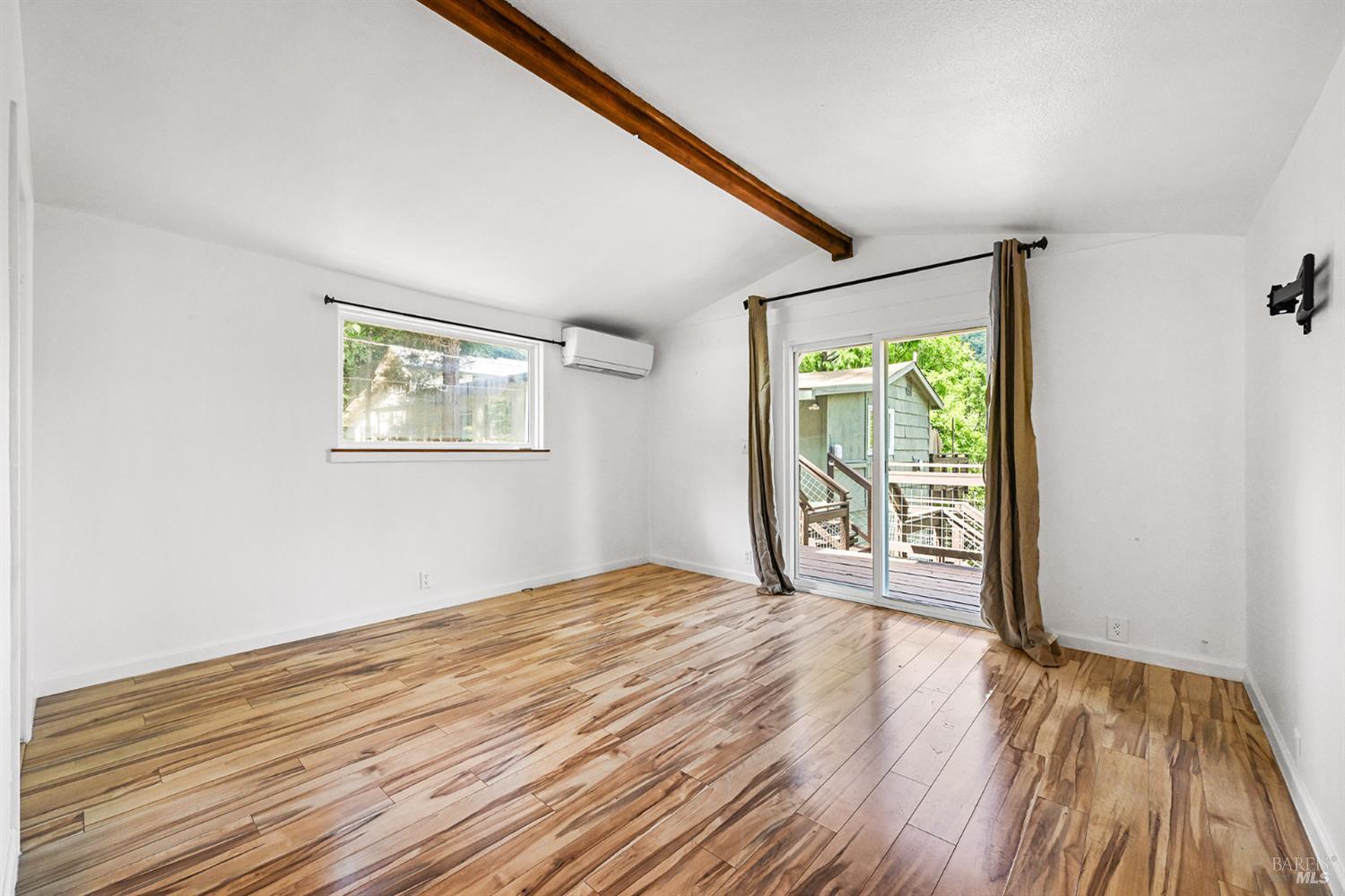 9870 River Road Forestville CA 95436