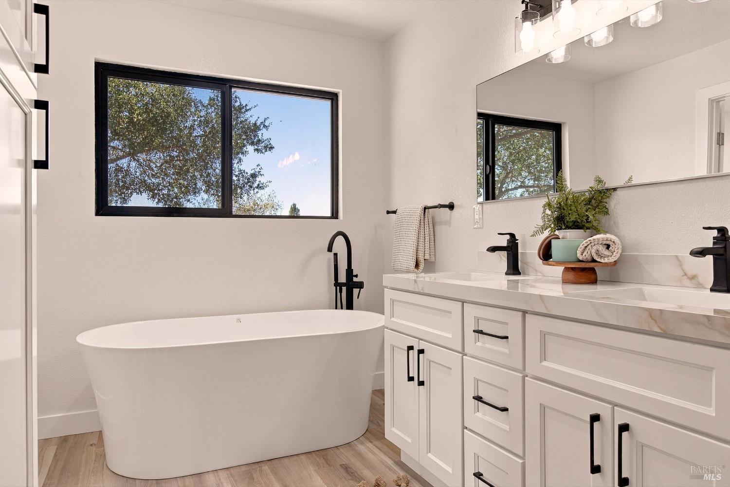 2280-2278 Olivet Lane Santa Rosa CA 95401