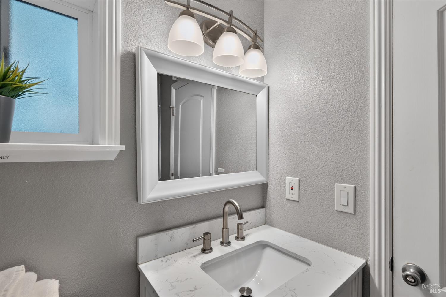 8645 Mirabel Road Forestville CA 95436