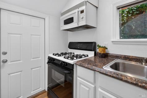 8645 Mirabel Road Forestville CA 95436