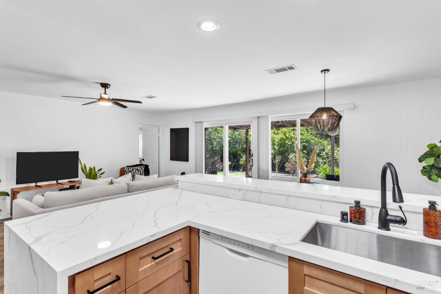 407-413 Rinconada Court Benicia CA 94510