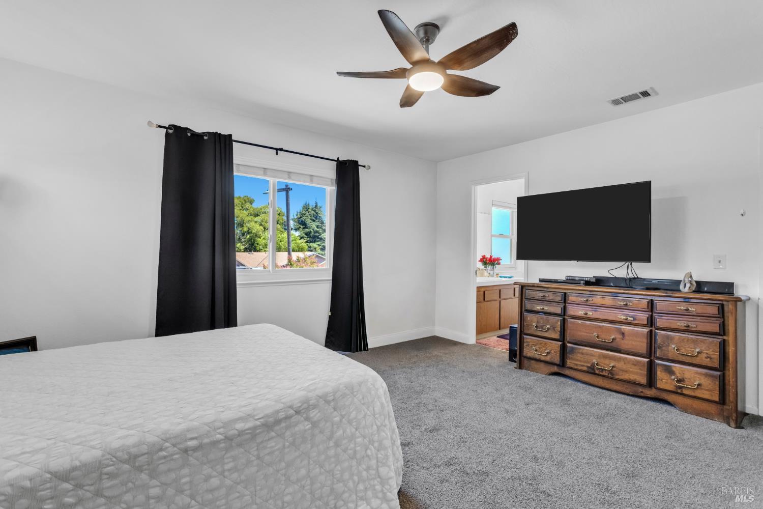 407-413 Rinconada Court Benicia CA 94510