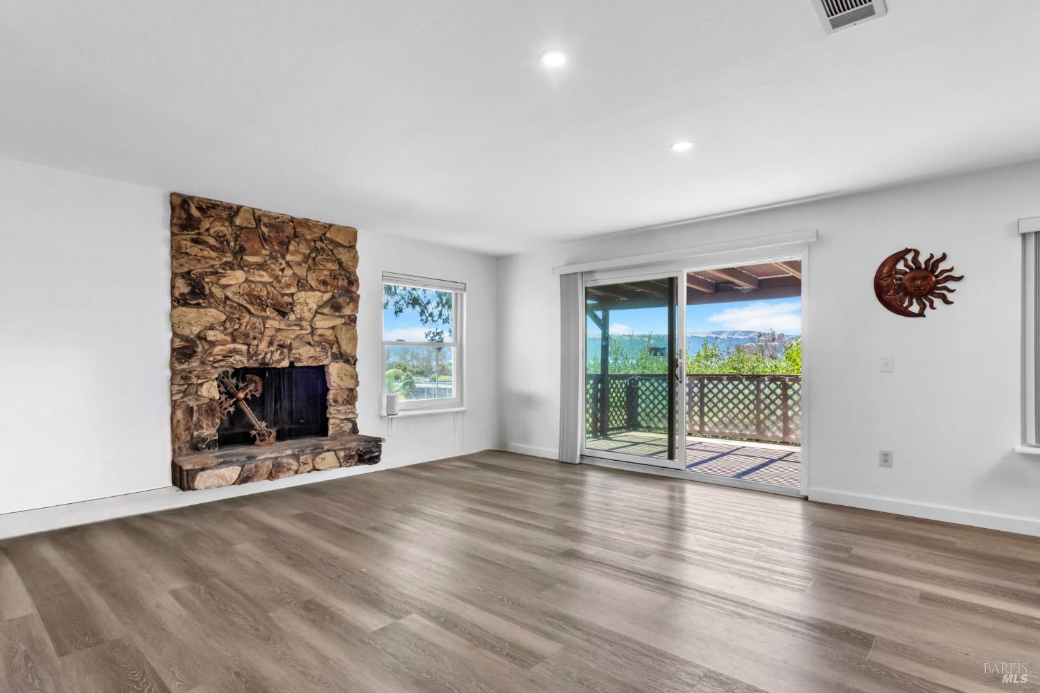 407-413 Rinconada Court Benicia CA 94510