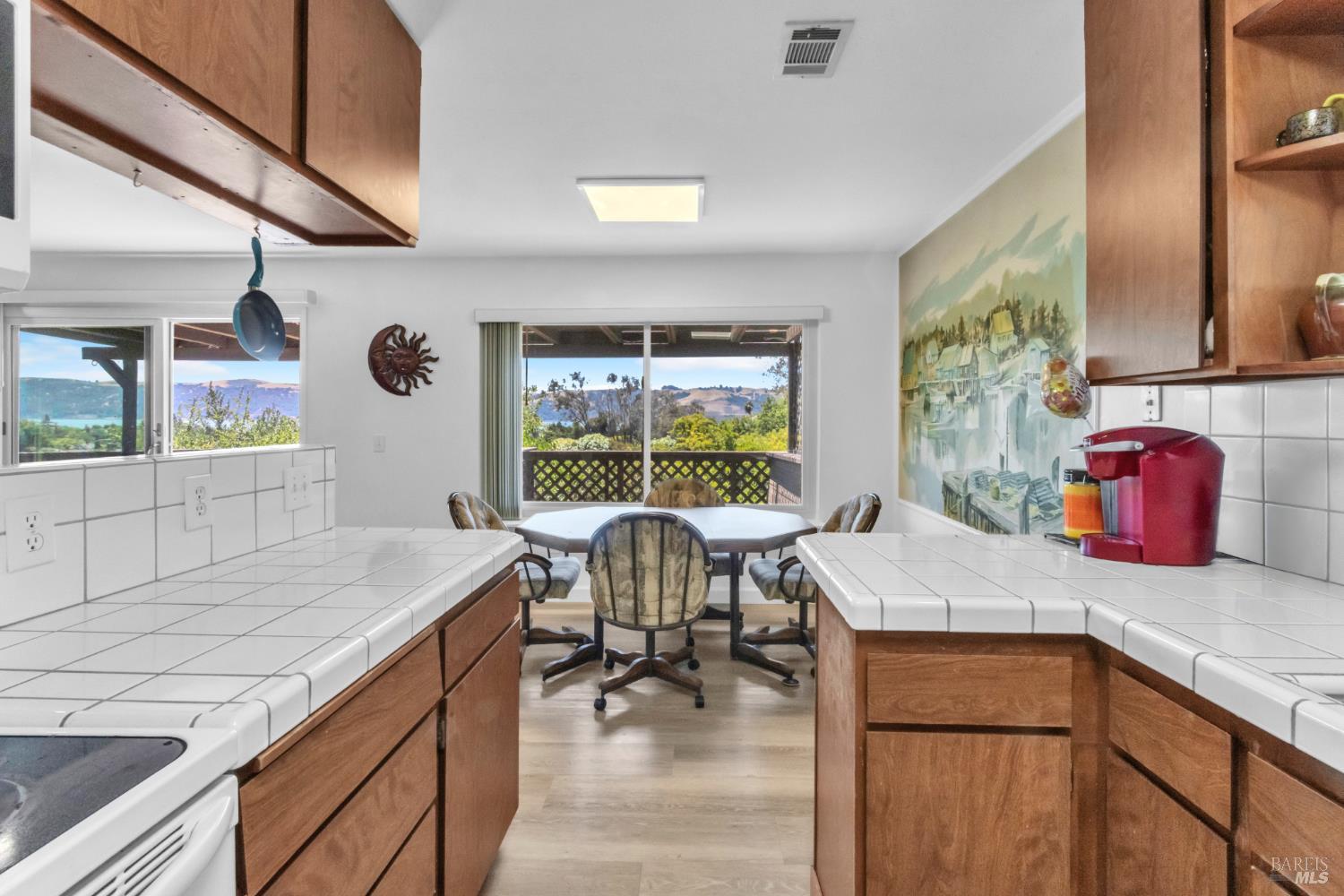 407-413 Rinconada Court Benicia CA 94510