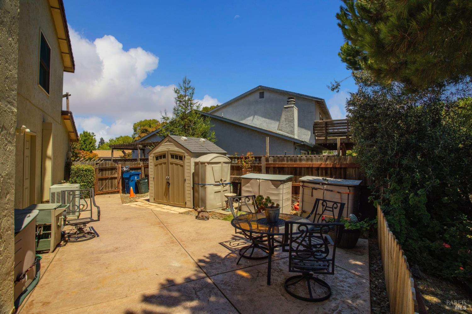 407-413 Rinconada Court Benicia CA 94510