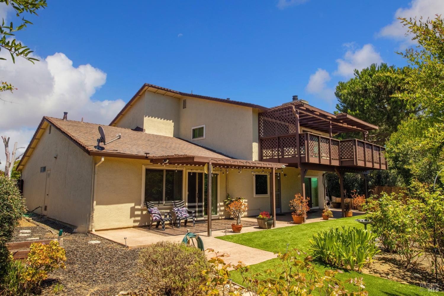 407-413 Rinconada Court Benicia CA 94510