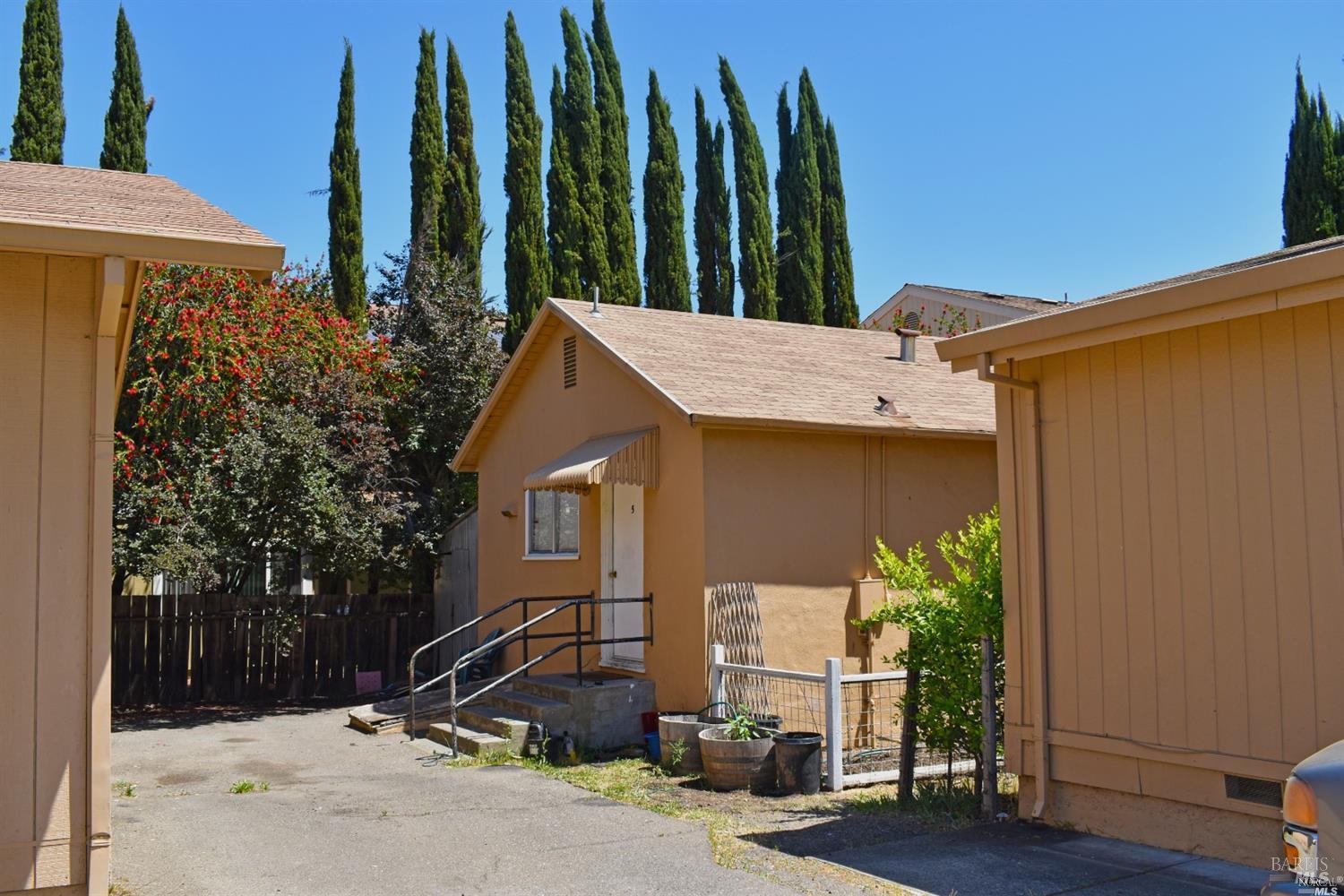 420 S Franklin Street Cloverdale CA 95425