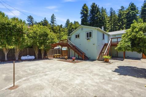 10607 River Road Forestville CA 95436