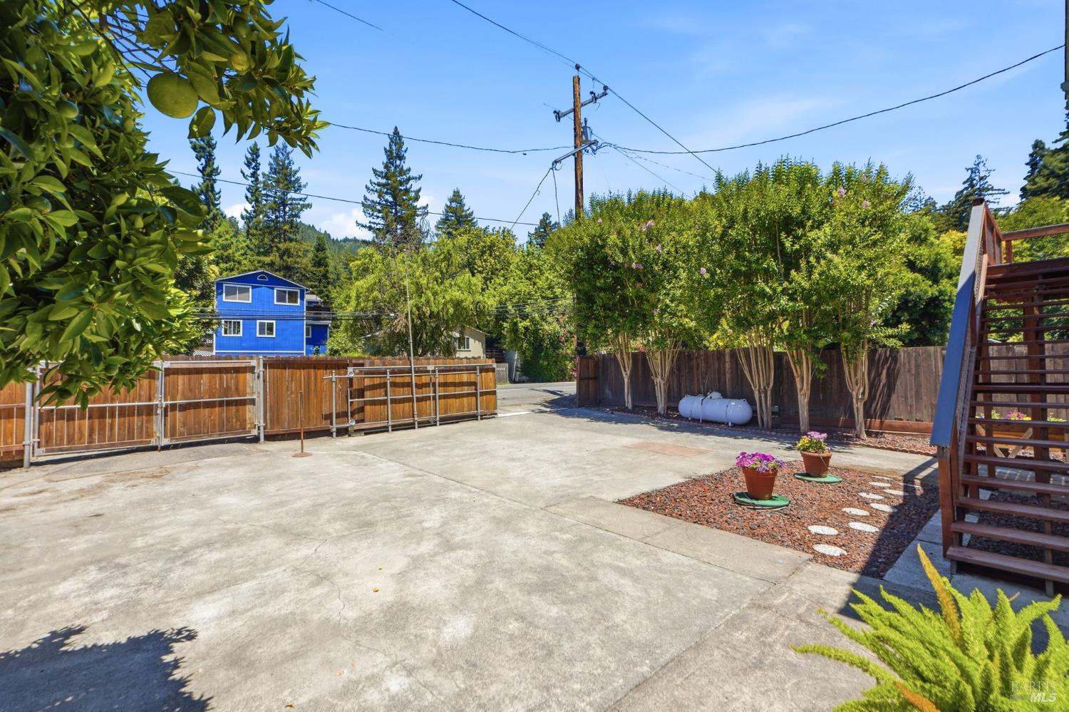 10607 River Road Forestville CA 95436