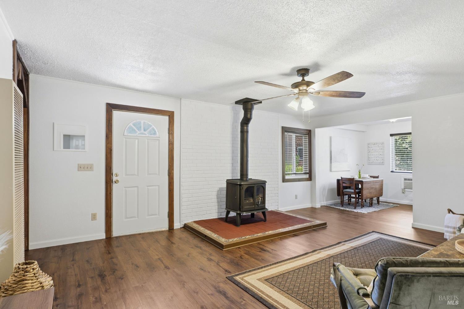 10607 River Road Forestville CA 95436