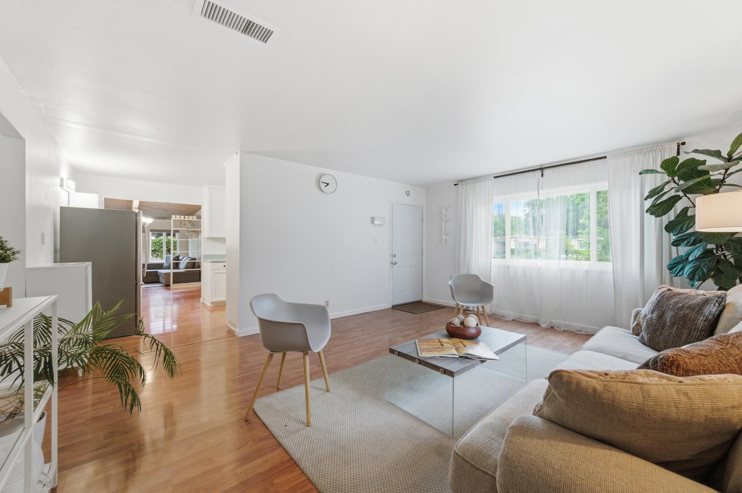 1301 Chestnut Lane Davis CA 95616