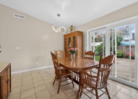 1435 Ivy Lane Petaluma CA 94954
